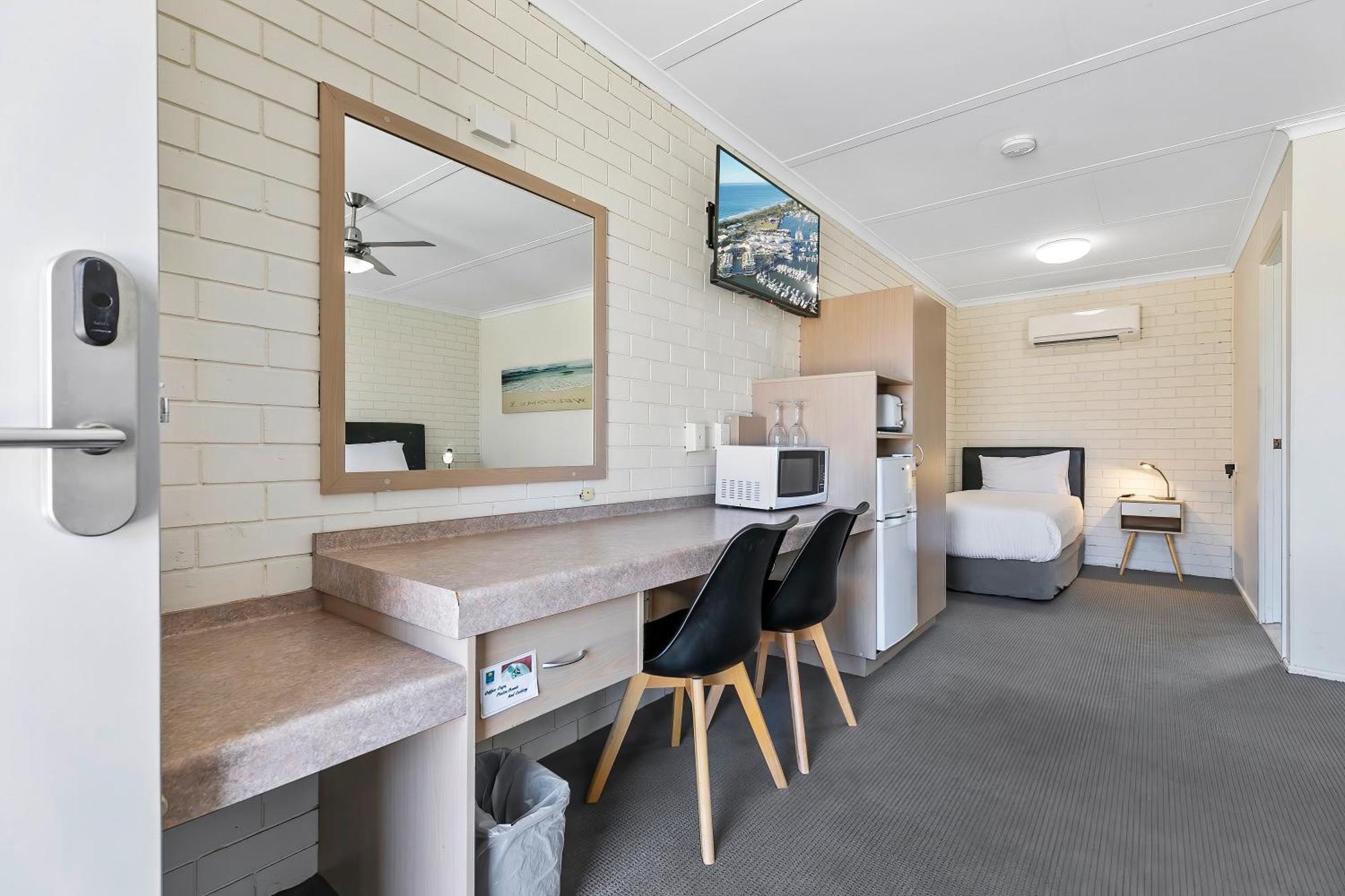 Comfort Inn On Main Hervey Bay Extérieur photo
